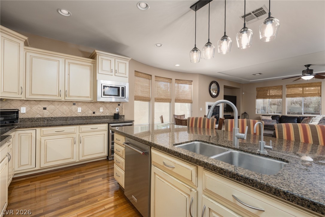 2715 Barrow Downs Street Las Vegas NV 89135