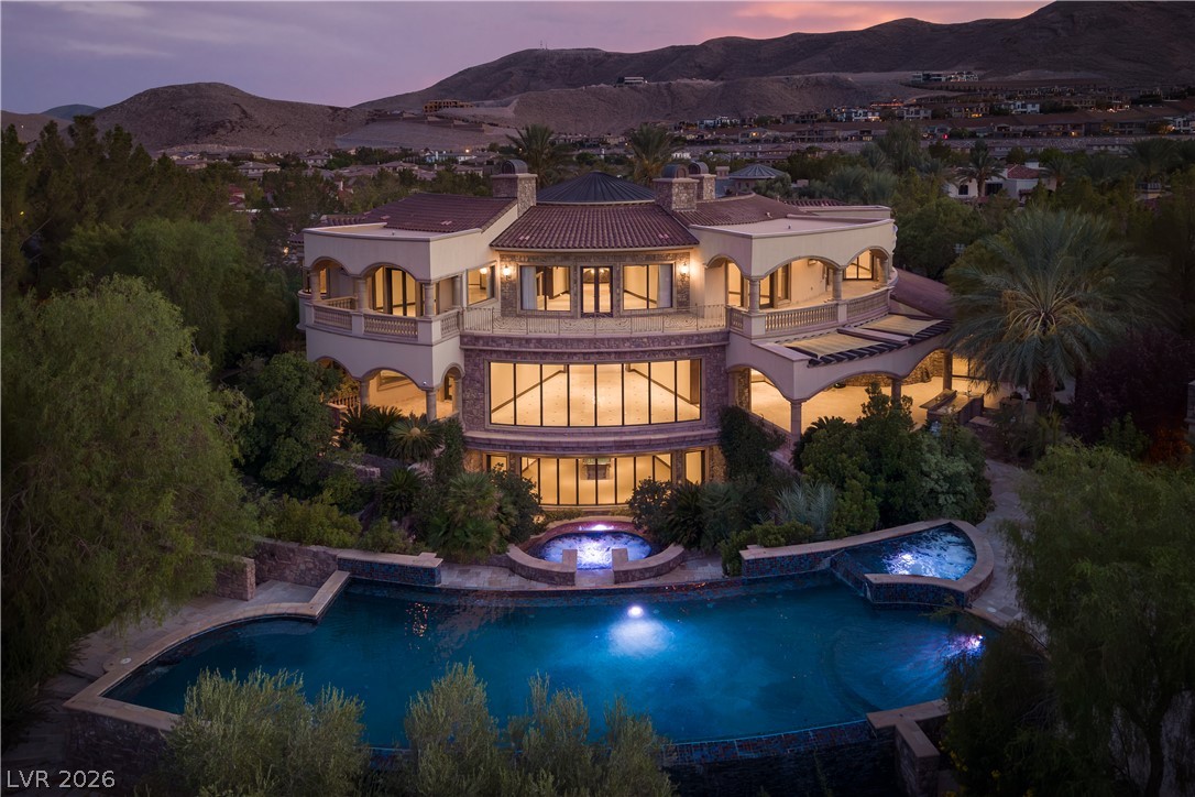 18 Olympia Hills Las Vegas NV 89141