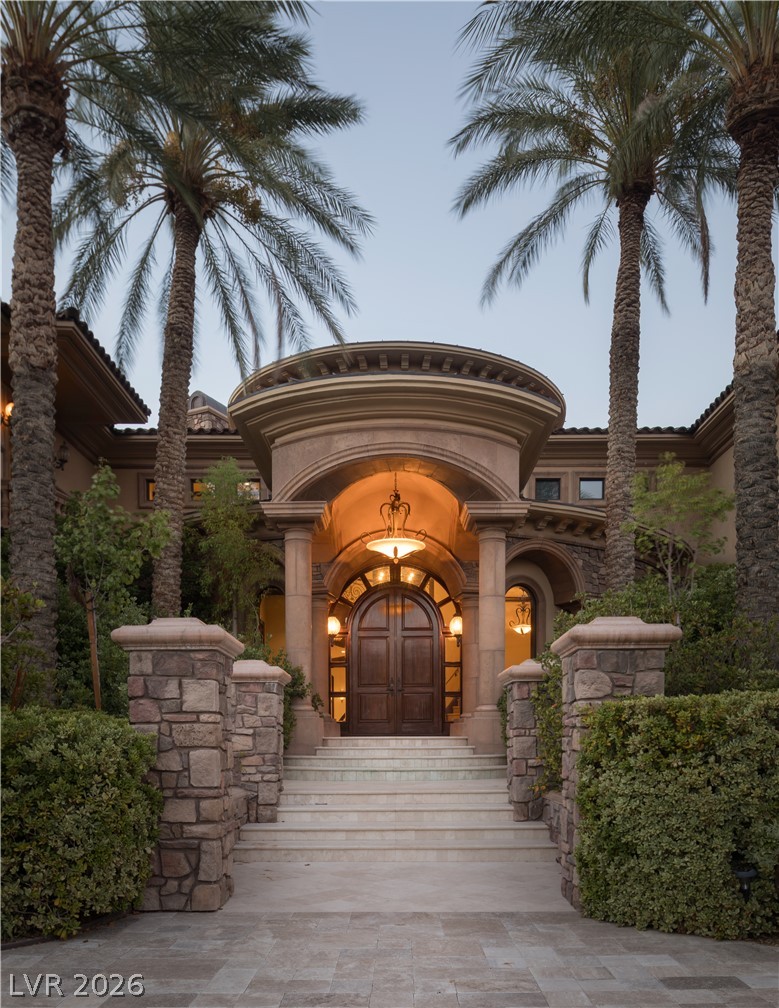 18 Olympia Hills Las Vegas NV 89141