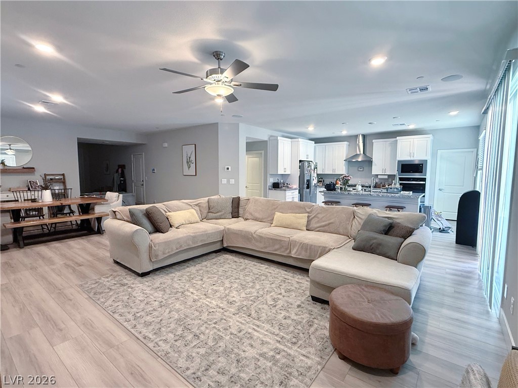 1921 Lewis Bay Avenue North Las Vegas NV 89084