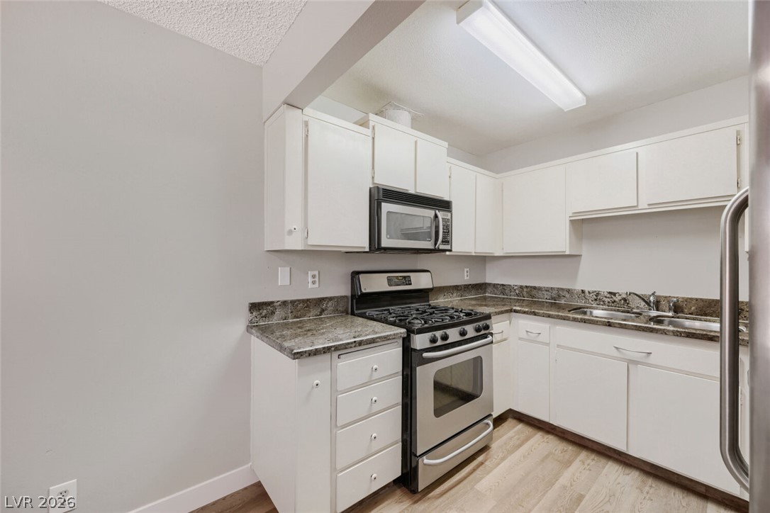 4362 Caliente Street 11 Las Vegas NV 89119