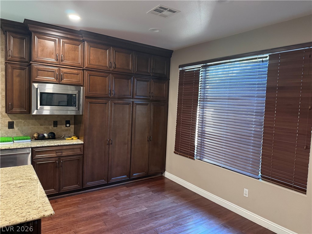 7037 Twin Forks Peak Street Las Vegas NV 89166