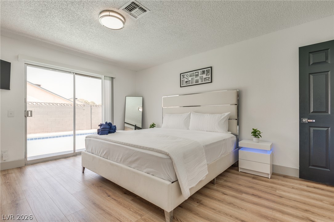 6212 Pinewood Avenue Las Vegas NV 89103