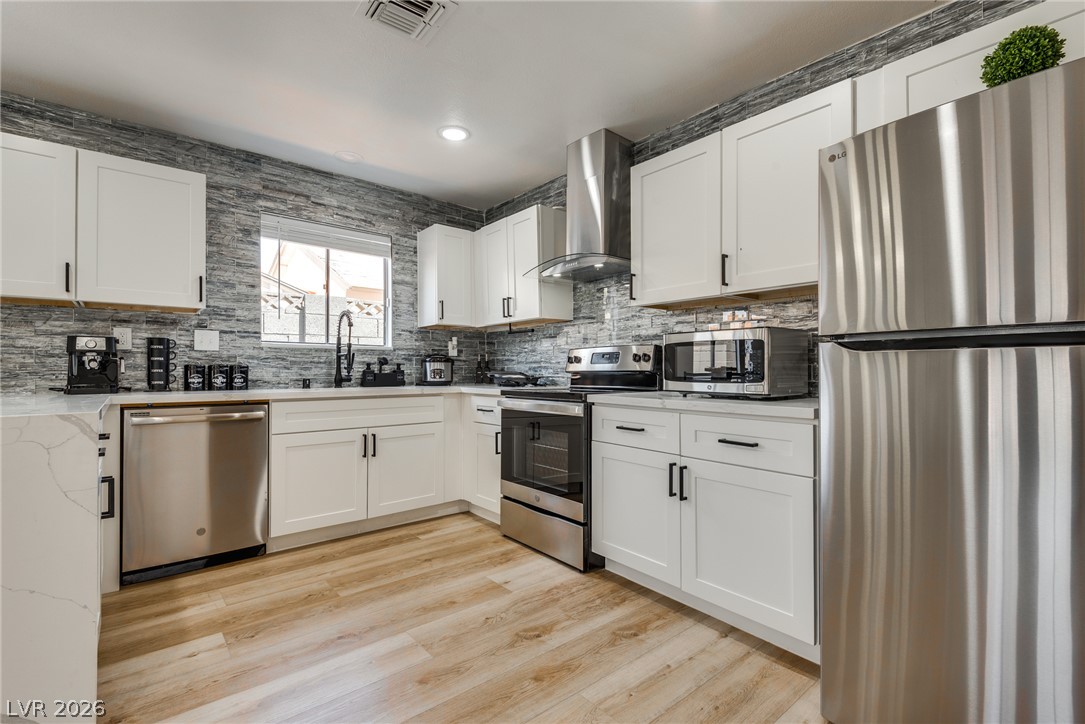 6212 Pinewood Avenue Las Vegas NV 89103