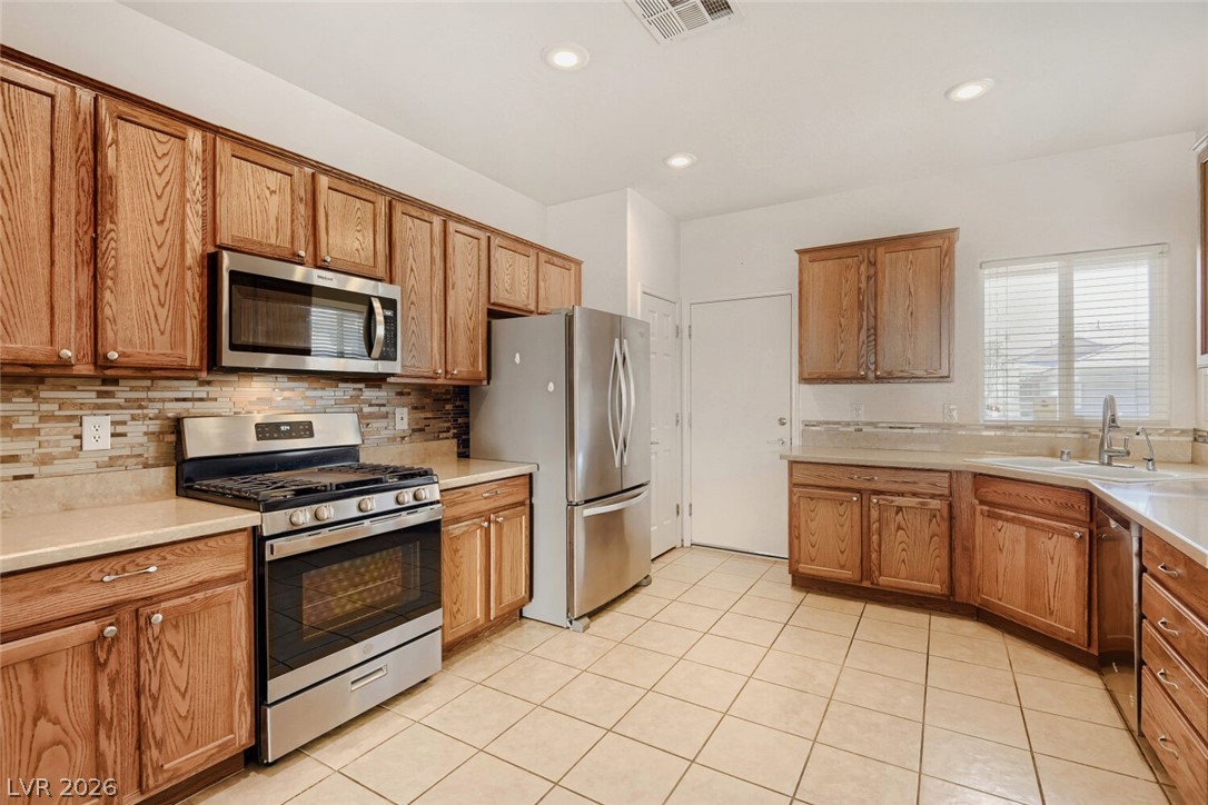 7613 Fruit Dove Street North Las Vegas NV 89084