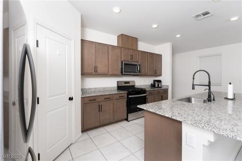 4456 Swimming Minnow Avenue Las Vegas NV 89141