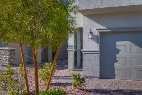 4456 Swimming Minnow Avenue Las Vegas NV 89141