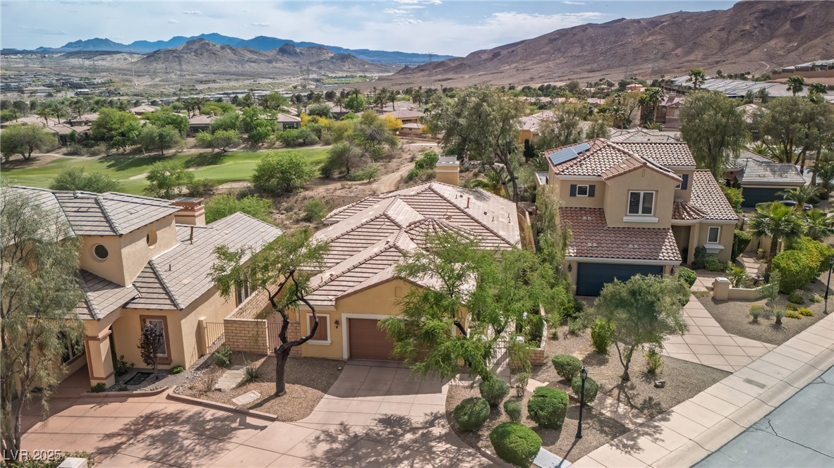 32 Cerchio Basso Henderson NV 89011
