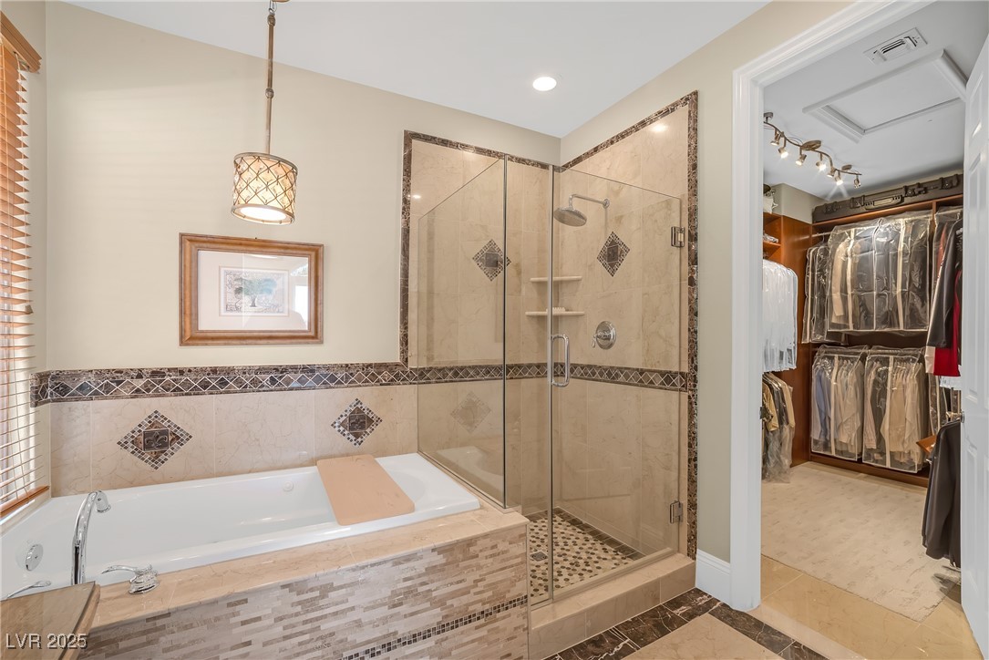 32 Cerchio Basso Henderson NV 89011