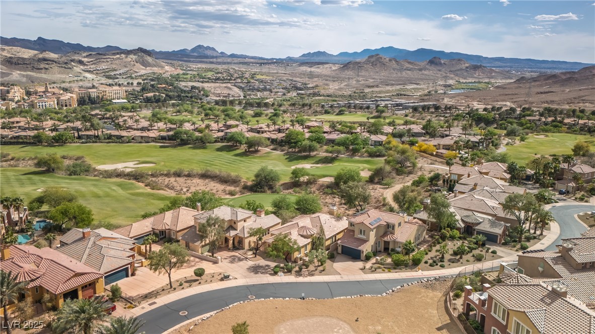 32 Cerchio Basso Henderson NV 89011
