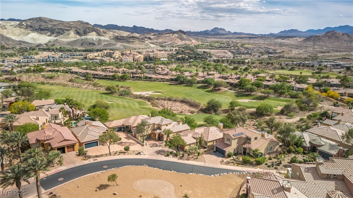 32 Cerchio Basso Henderson NV 89011