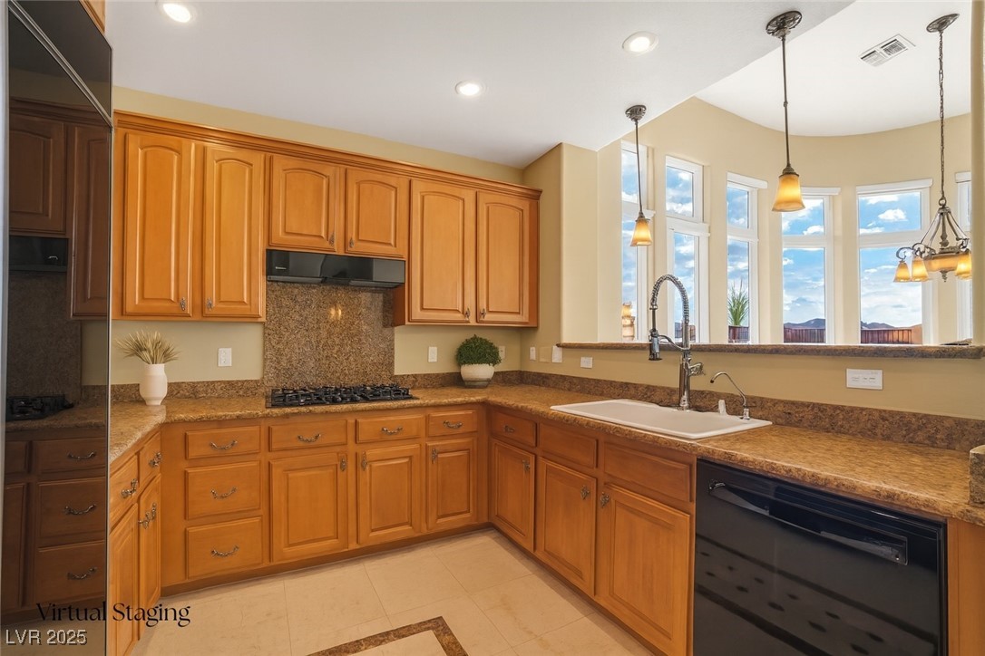 32 Cerchio Basso Henderson NV 89011