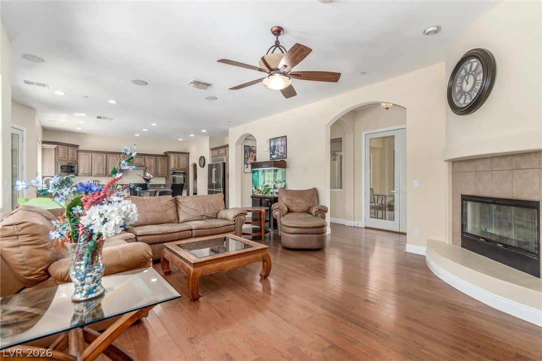 9992 Peak Lookout Street Las Vegas NV 89178