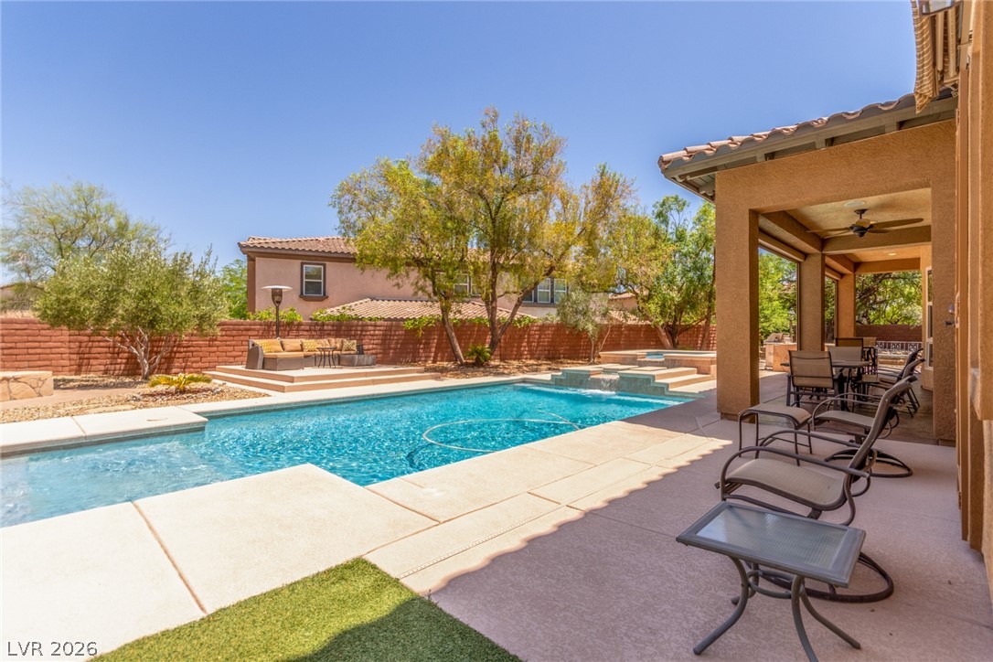 9992 Peak Lookout Street Las Vegas NV 89178