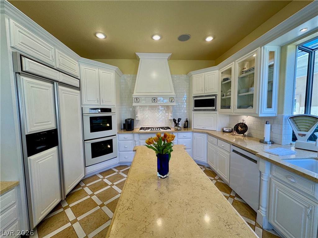 2032 Glenview Drive Las Vegas NV 89134