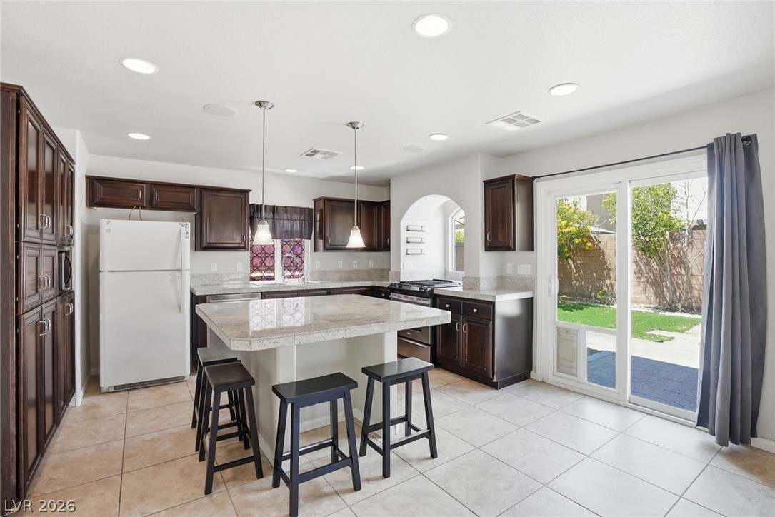 5976 Lazy Creek Avenue Las Vegas NV 89139