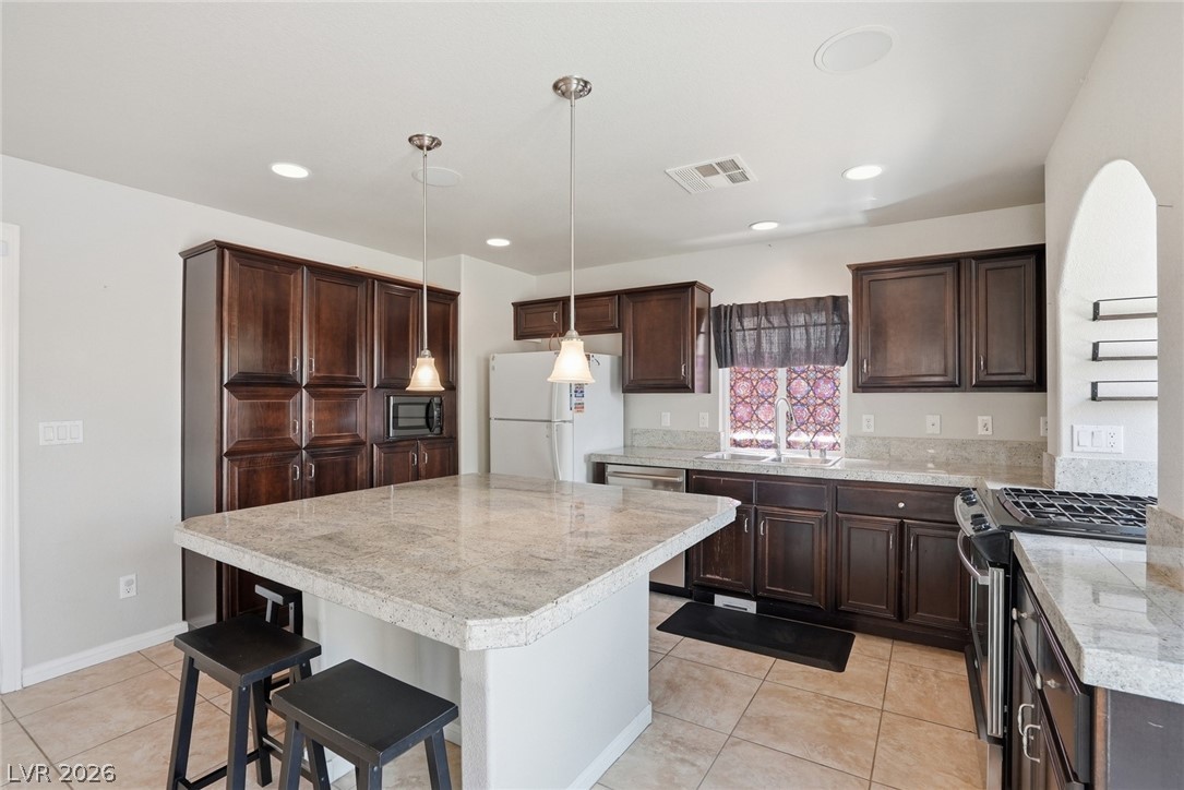 5976 Lazy Creek Avenue Las Vegas NV 89139