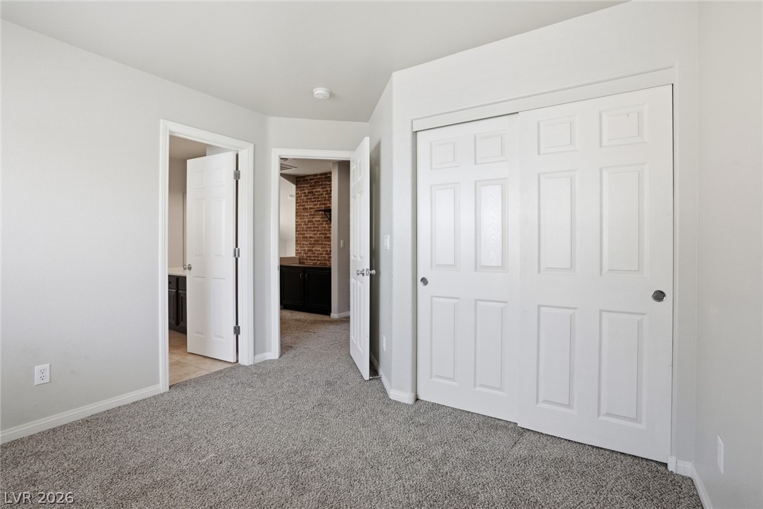 5976 Lazy Creek Avenue Las Vegas NV 89139