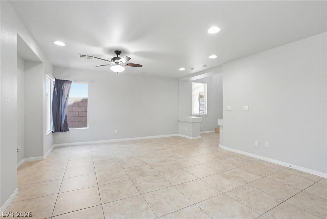 5976 Lazy Creek Avenue Las Vegas NV 89139