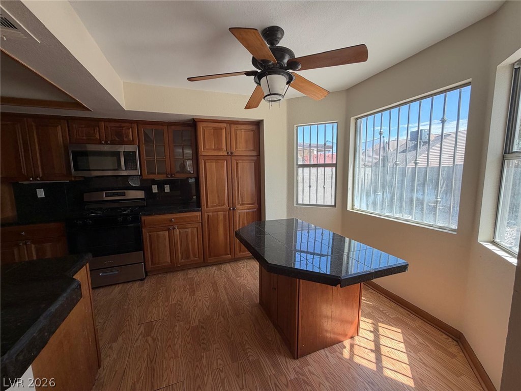 921 Greystone Drive Las Vegas NV 89108