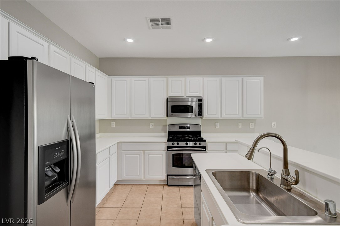 2104 Bliss Corner Street Henderson NV 89044