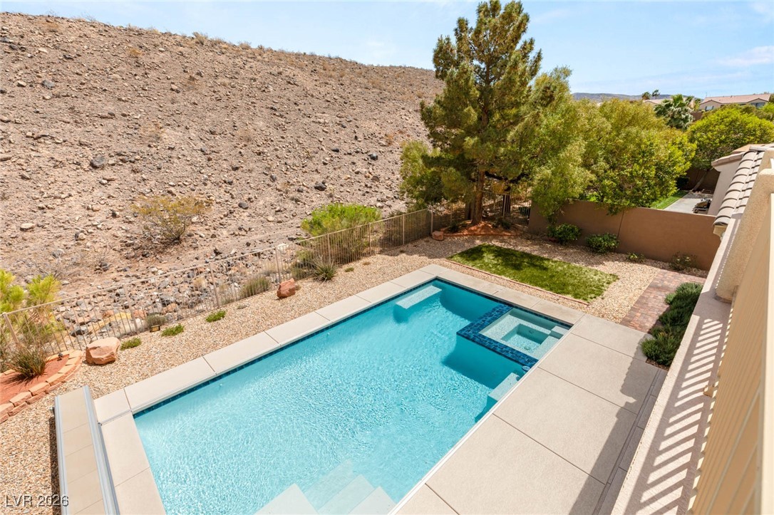 17 Morninglow Pass Henderson NV 89052