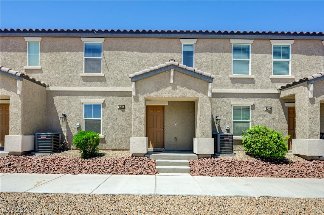 5205 Silica Chalk Avenue Las Vegas NV 89115