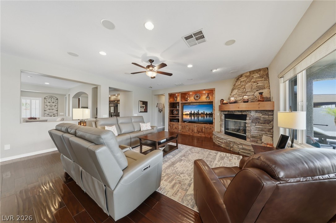 8133 Bay Dunes Street Las Vegas NV 89131