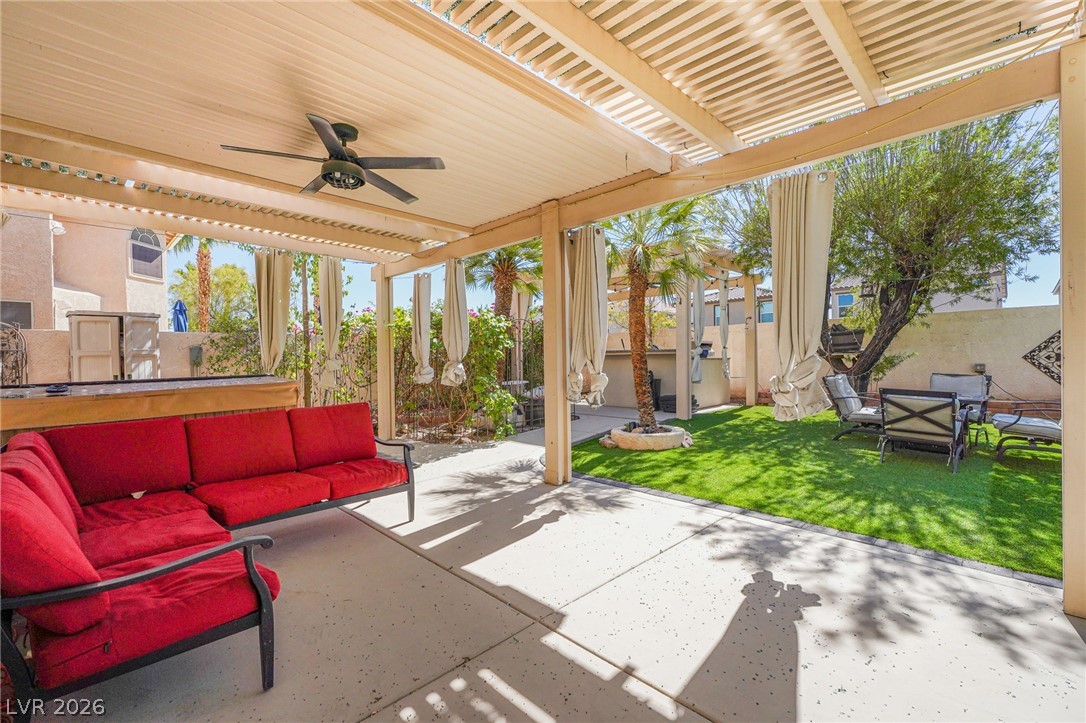 8821 Fall Green Avenue Las Vegas NV 89129