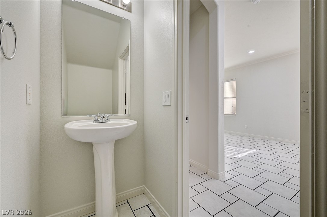 8062 Imperial Treasure Street Las Vegas NV 89139