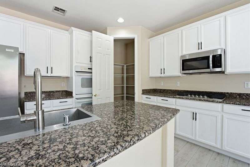10464 Calico Pines Avenue Las Vegas NV 89135