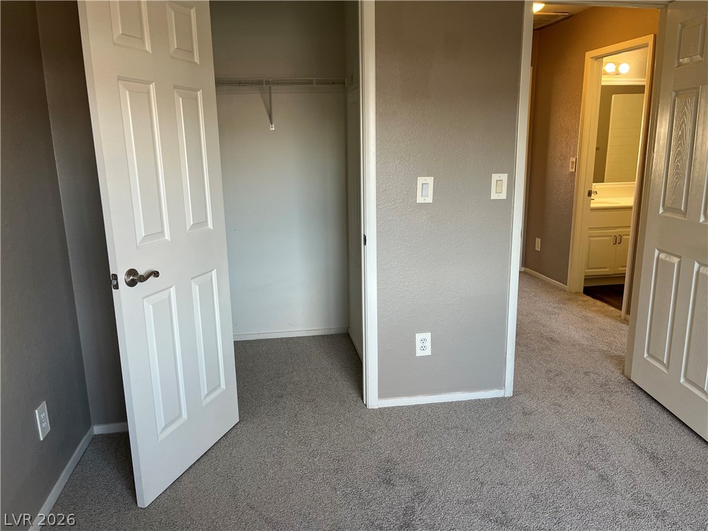 8724 Country Pines Avenue Las Vegas NV 89129