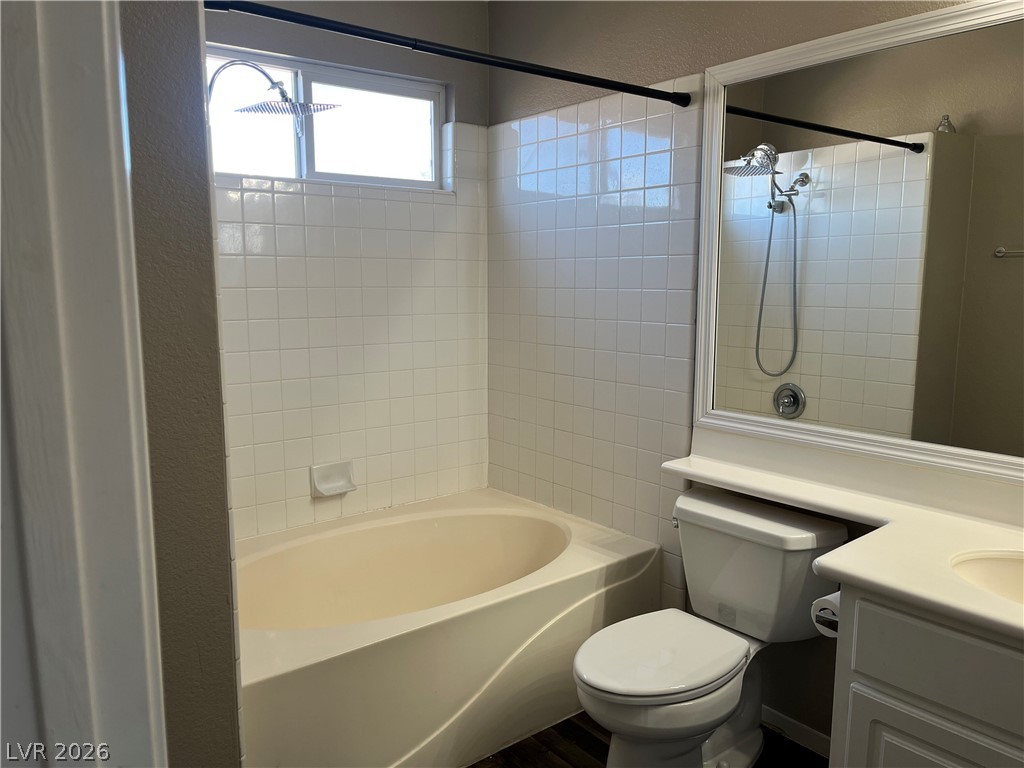 8724 Country Pines Avenue Las Vegas NV 89129