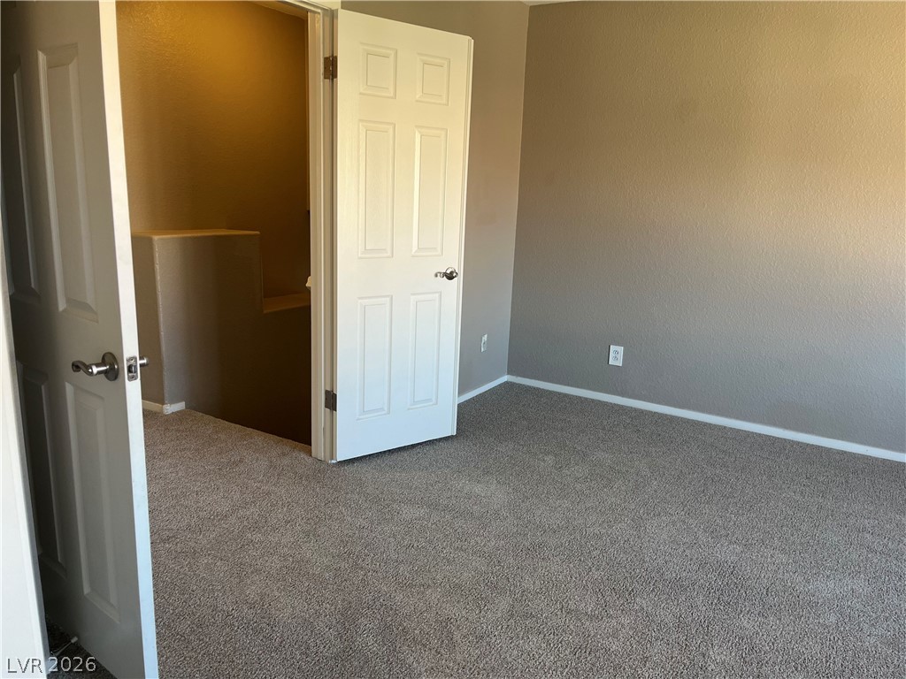 8724 Country Pines Avenue Las Vegas NV 89129