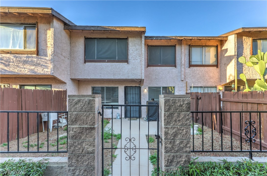 4338 Caliente Street 5 Las Vegas NV 89119