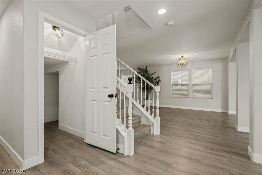 6924 Ghost Ranch Avenue Las Vegas NV 89179