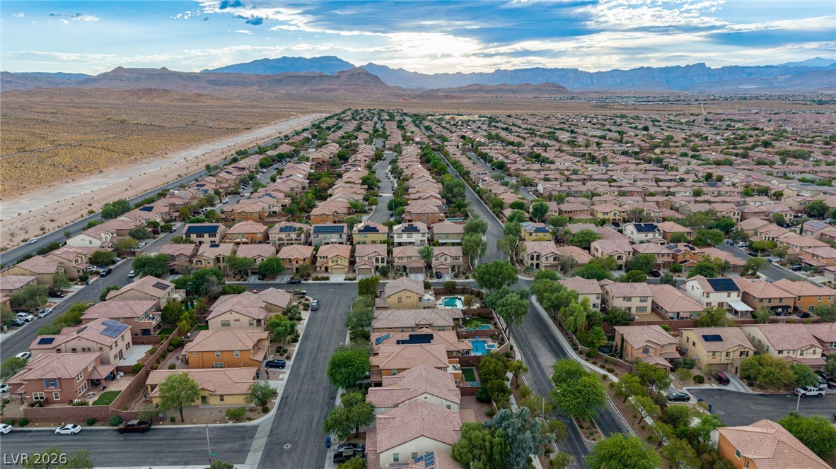 6924 Ghost Ranch Avenue Las Vegas NV 89179