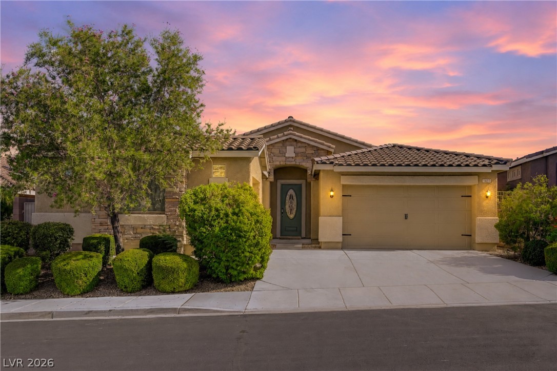 1637 Blue Cliffs Avenue Henderson NV 89014