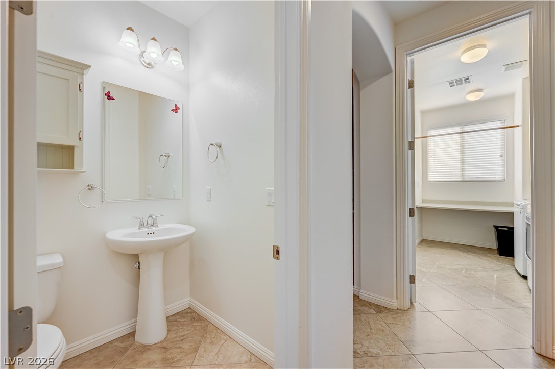 1637 Blue Cliffs Avenue Henderson NV 89014
