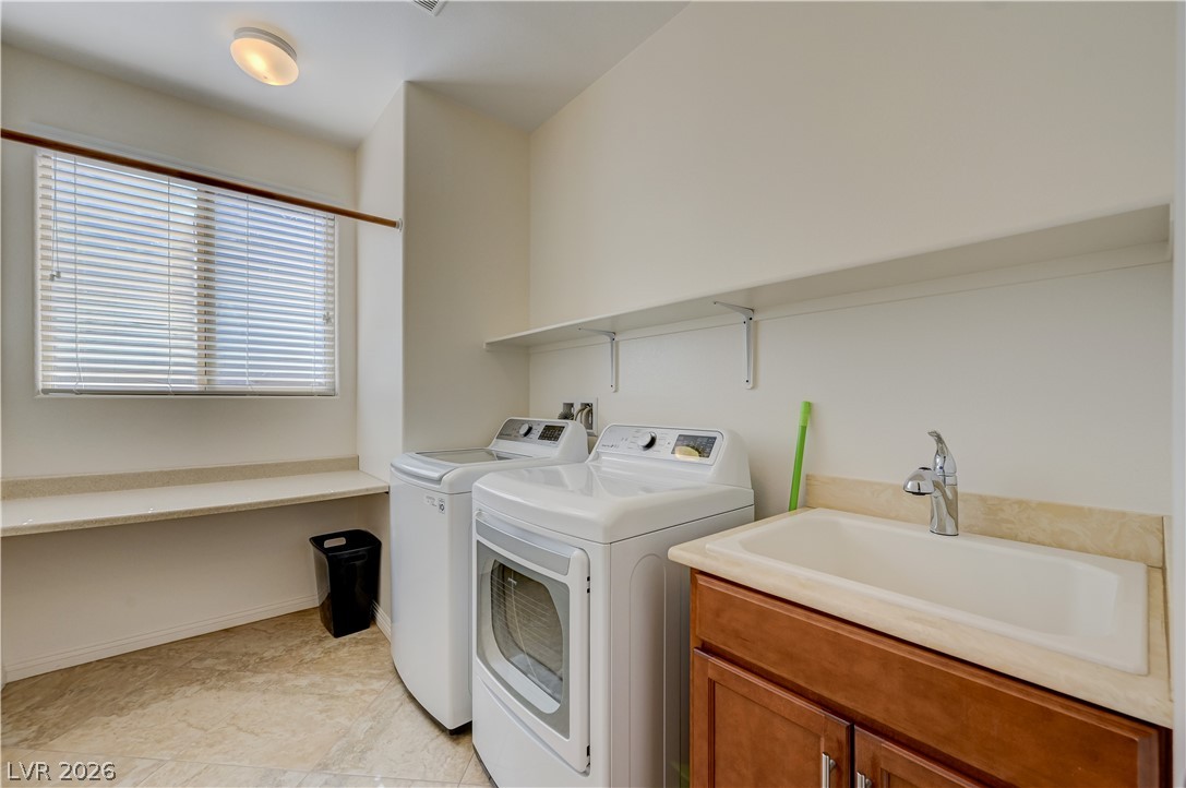 1637 Blue Cliffs Avenue Henderson NV 89014