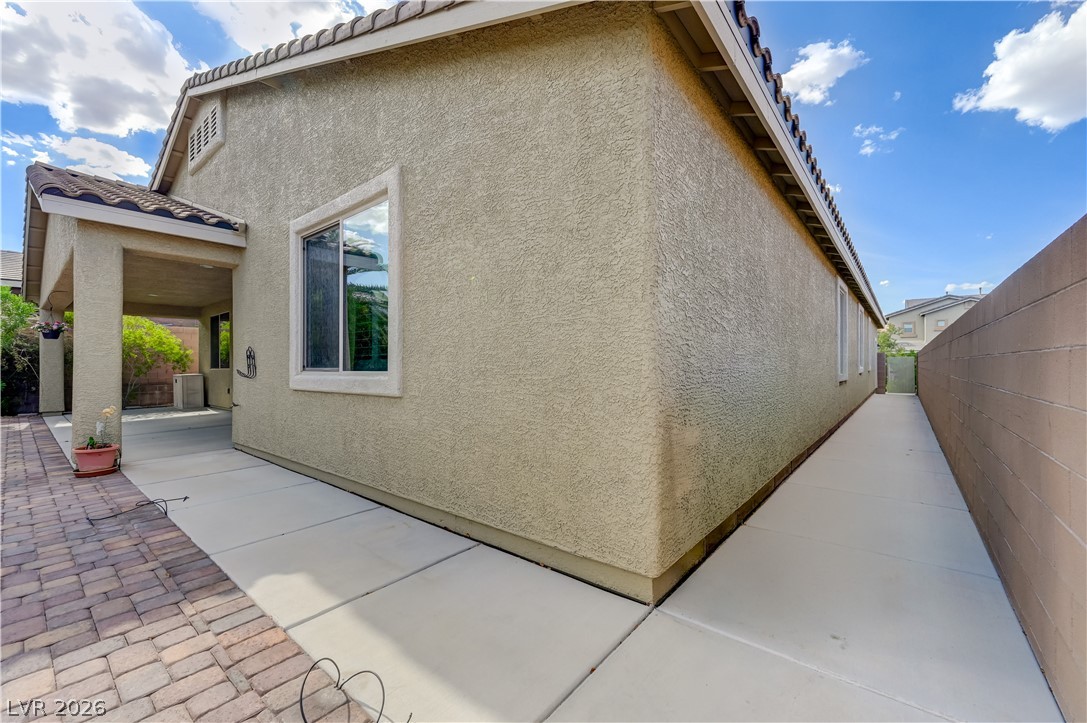 1637 Blue Cliffs Avenue Henderson NV 89014