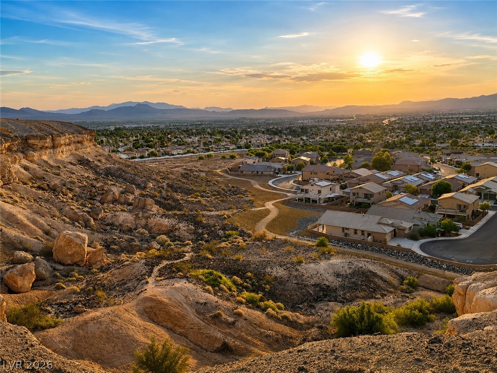 1637 Blue Cliffs Avenue Henderson NV 89014