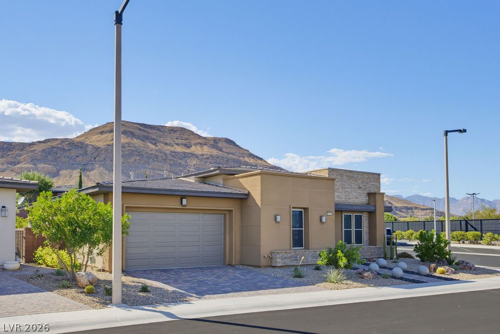 6759 Ivory Sage Street Las Vegas NV 89148