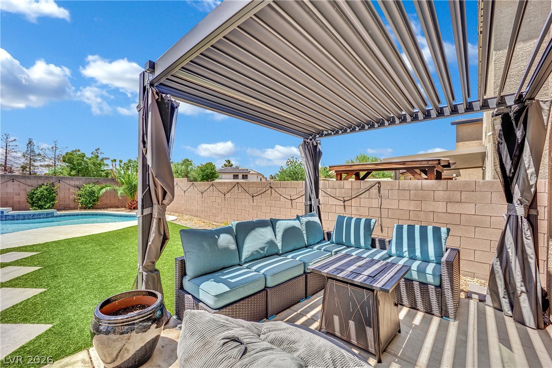 9267 Bluemist Falls Street Las Vegas NV 89123