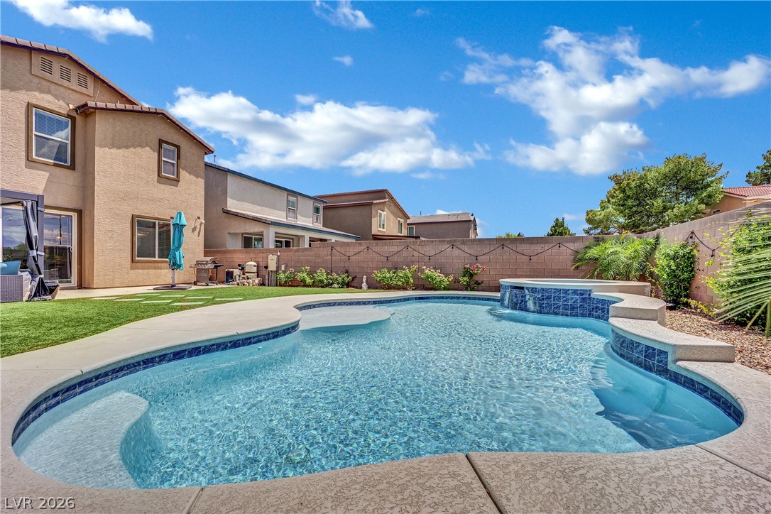 9267 Bluemist Falls Street Las Vegas NV 89123