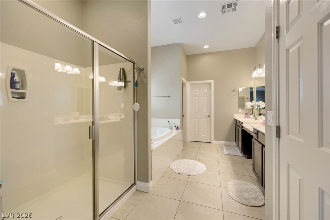 8833 Dramatic Gold Avenue Las Vegas NV 89178