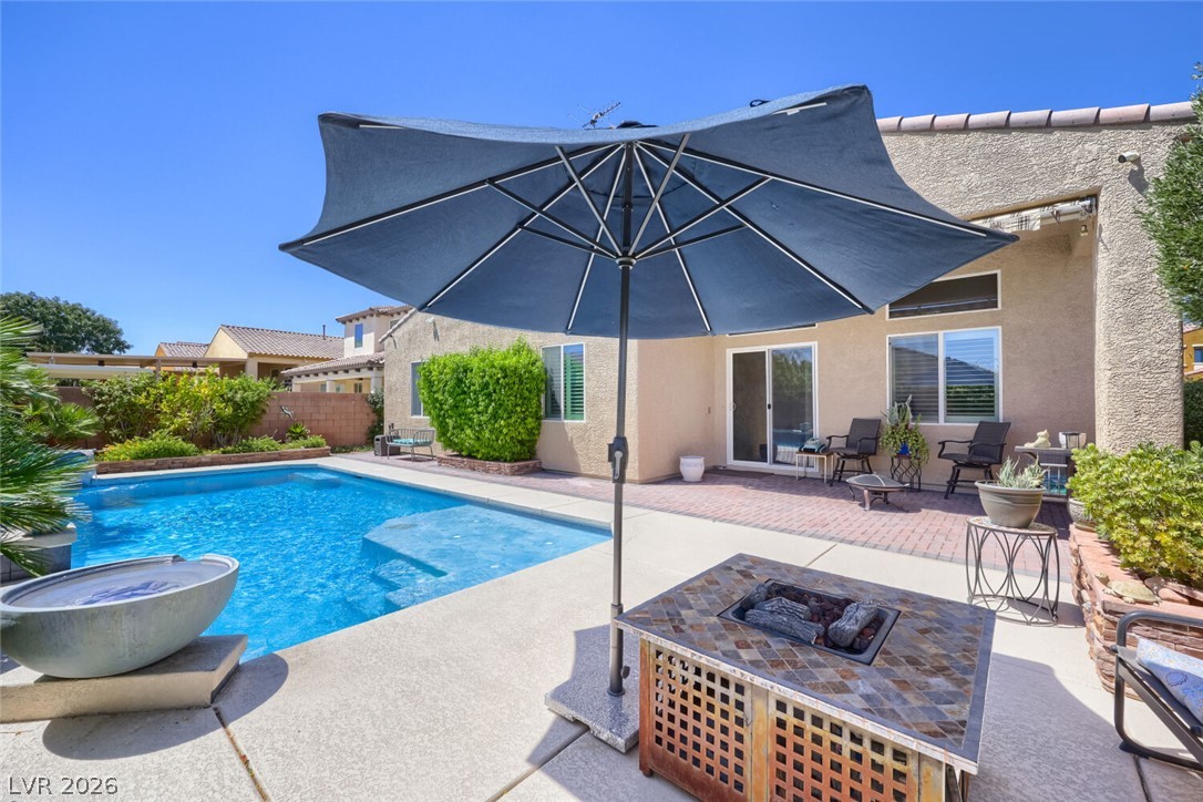 8833 Dramatic Gold Avenue Las Vegas NV 89178