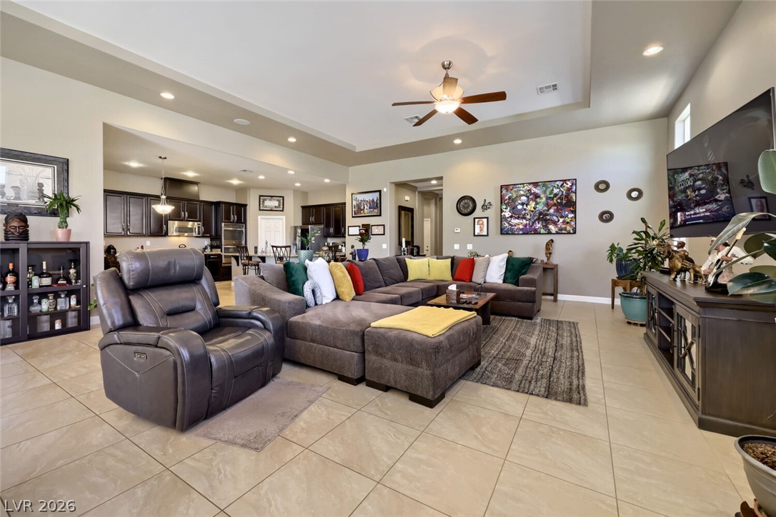 8833 Dramatic Gold Avenue Las Vegas NV 89178