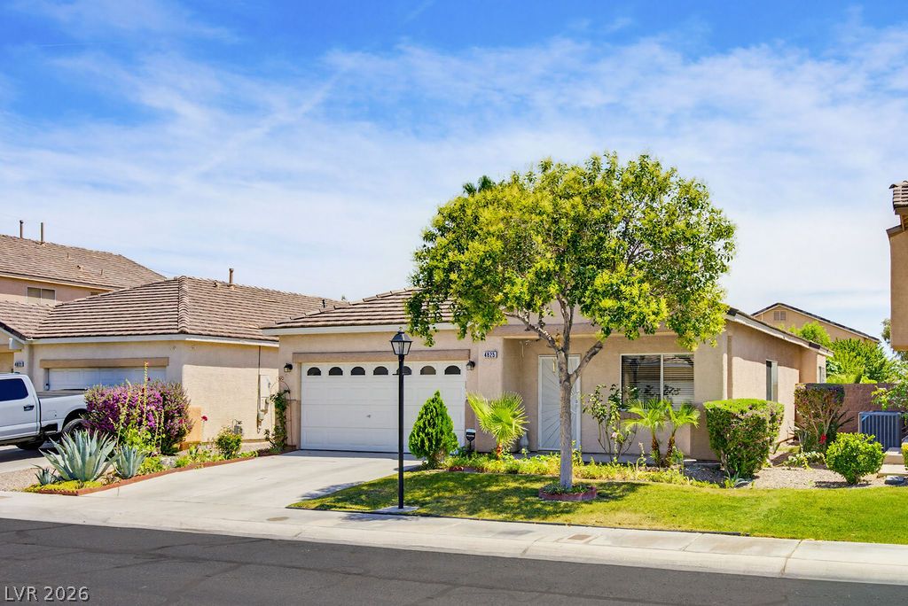 4825 Cascade Pools Avenue Las Vegas NV 89131