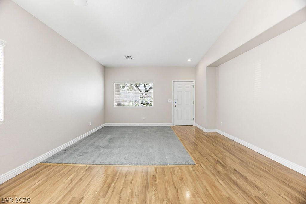 4825 Cascade Pools Avenue Las Vegas NV 89131
